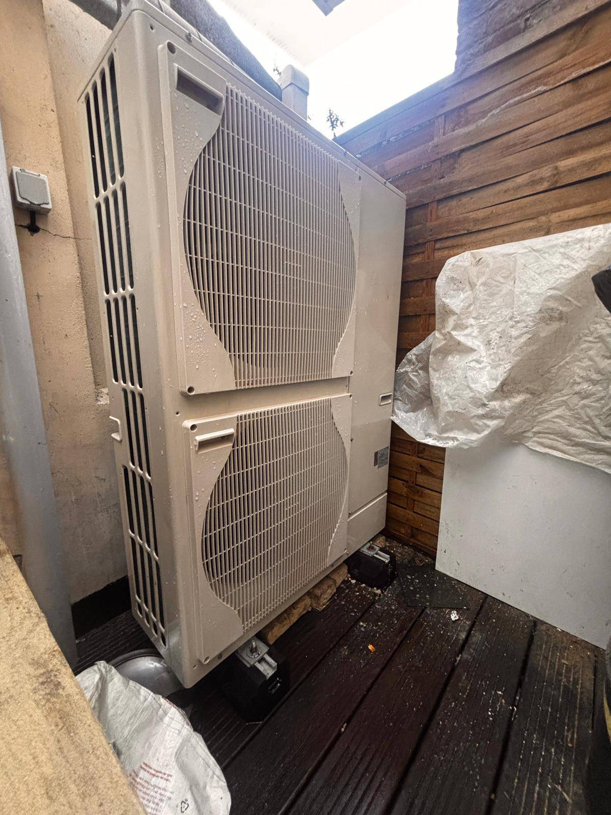 Installation de pompe à chaleur air/eau à Saint-Romain-de-Colbosc pour un chauffage éco-performant