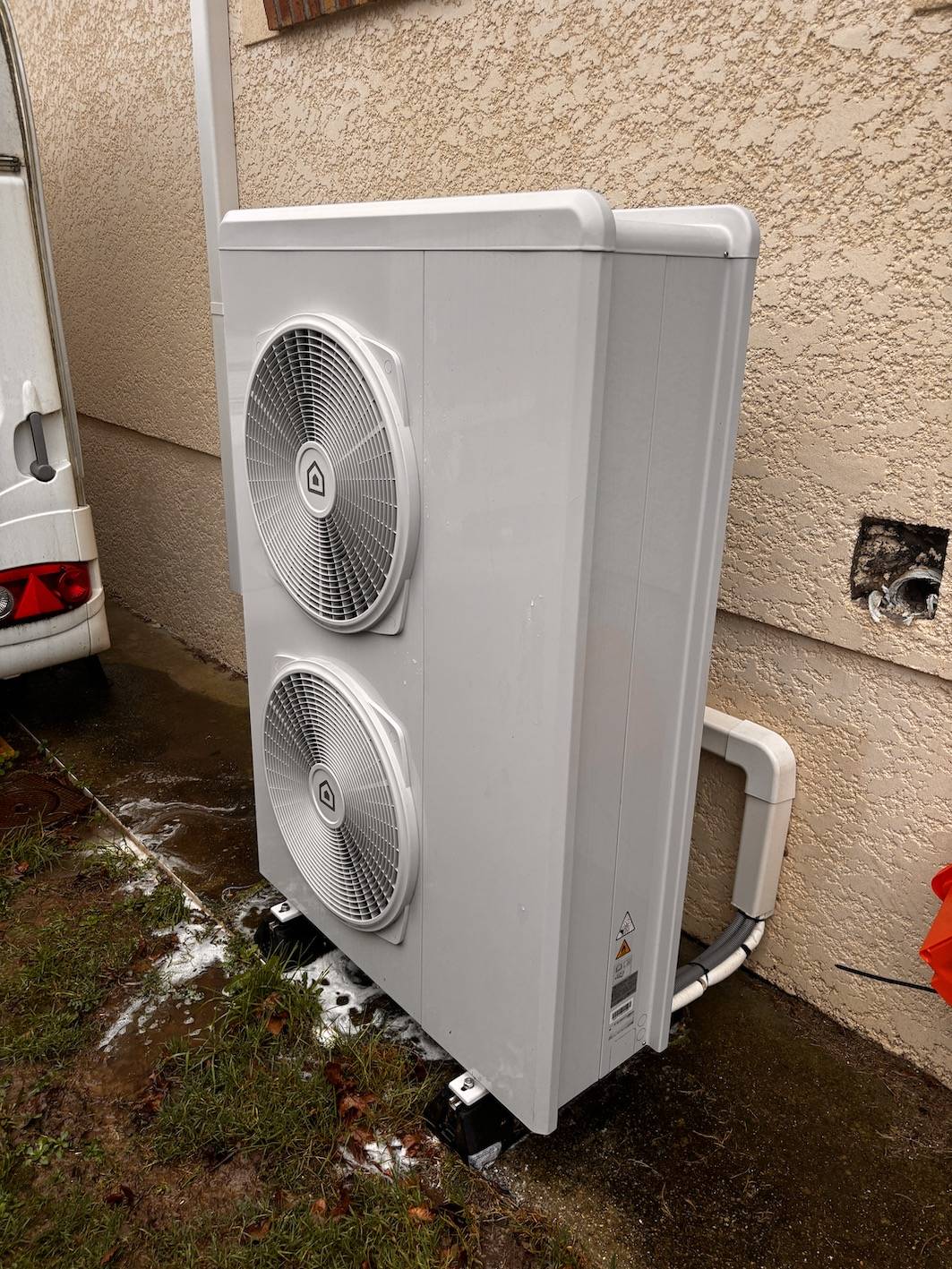 Protection du réseau de chauffage : filtration/pot à boues pour éviter les pertes de débit.