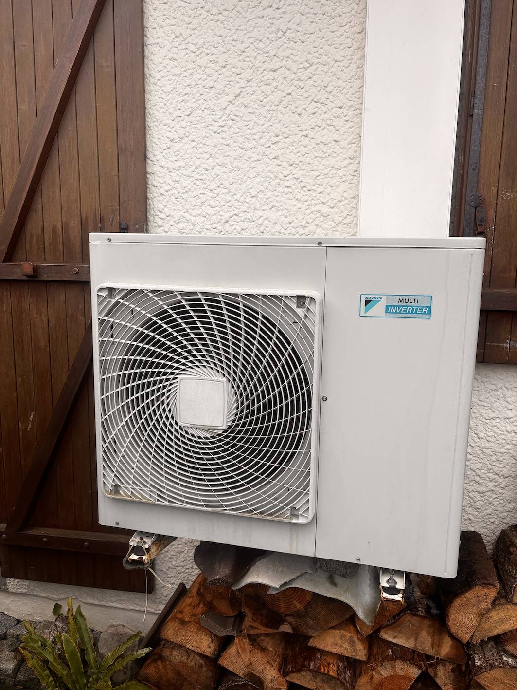 Unité intérieure : orientation du souffle et débit d’air, les réglages qui rendent une clim réversible agréable au quotidien.