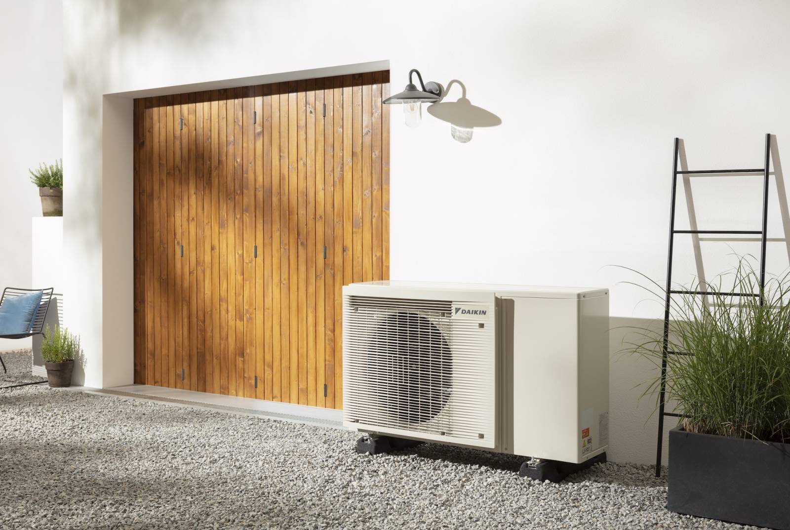 Entretien annuel d’une pompe à chaleur Daikin dans une maison résidentielle au Havre.