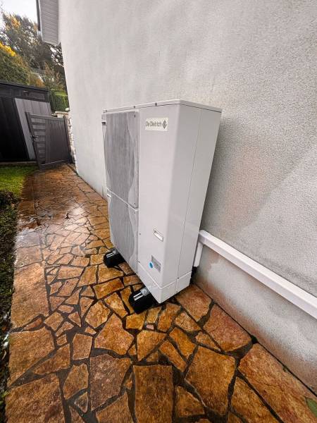 Contrat d’entretien PAC air/eau à Sainneville-sur-Seine (76430) : vérifier ce qui est réellement inclus pour éviter les mauvaises surprises