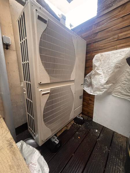 Installation de pompe à chaleur air/eau à Saint-Romain-de-Colbosc pour un chauffage éco-performant