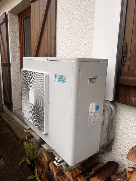 Entretien complet d’une climatisation air/air dans une maison à Bolbec.