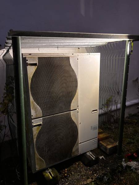 Dépannage PAC air/eau à Épouville : identifier le symptôme et donner les bonnes infos accélère le diagnostic.