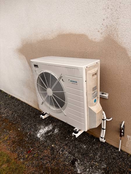 Code erreur affiché sur une PAC air/eau : point de départ du diagnostic à Le Fontenay (76290).