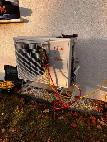 Réglages de départ : température d’eau et loi d’eau, la base d’un chauffage stable après installation.