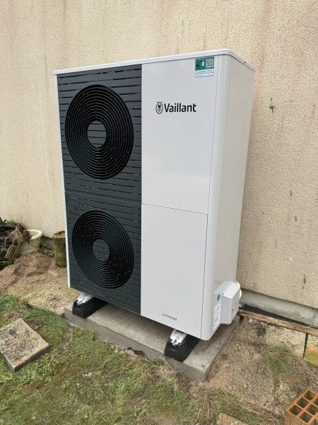 Installation d’une pompe à chaleur air/eau en maison individuelle à Saint-Romain-de-Colbosc