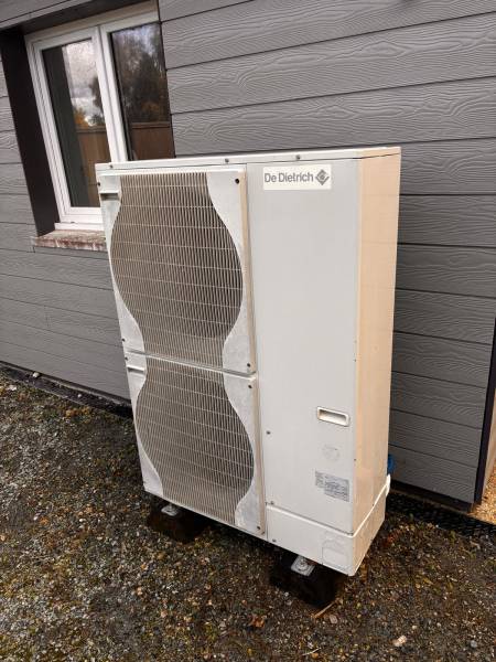 Contrôle du dégivrage et de la performance : éviter les pertes de rendement en période humide.